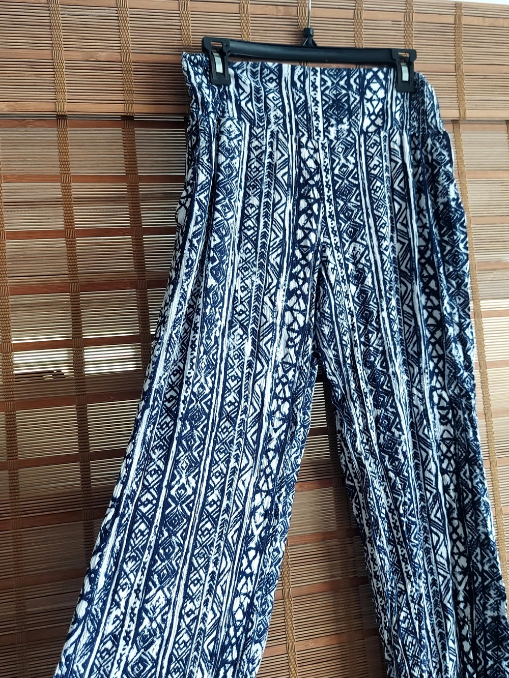 Blue & White Printed Wide-Leg Pants - Women's Comfortable Summer Style
